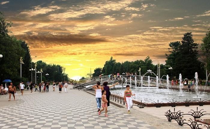 Mar Nero Hostel บาทูมิ ภายนอก รูปภาพ