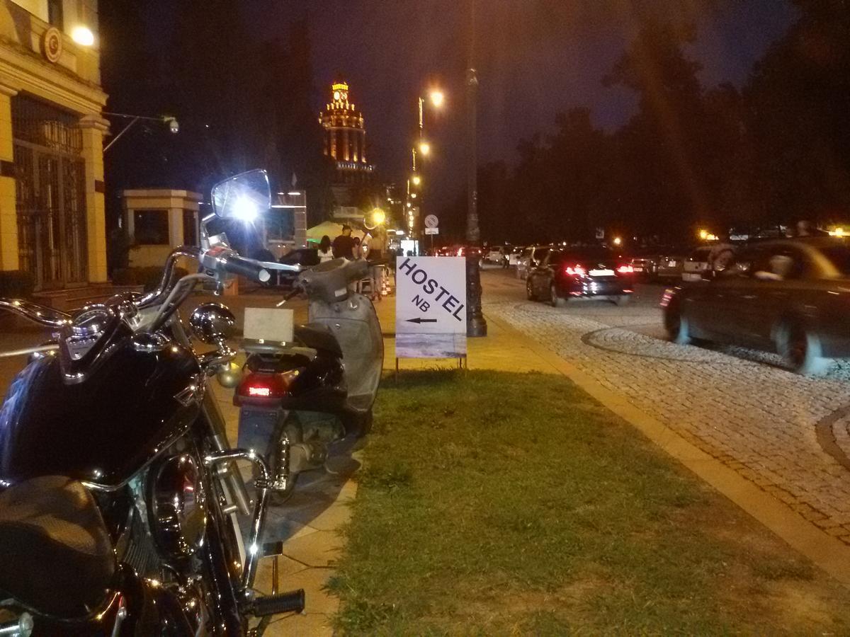 Mar Nero Hostel บาทูมิ ภายนอก รูปภาพ
