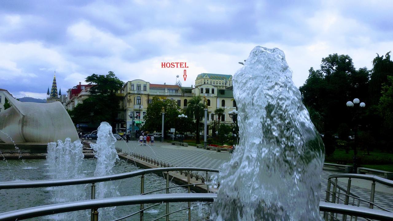 Mar Nero Hostel บาทูมิ ภายนอก รูปภาพ
